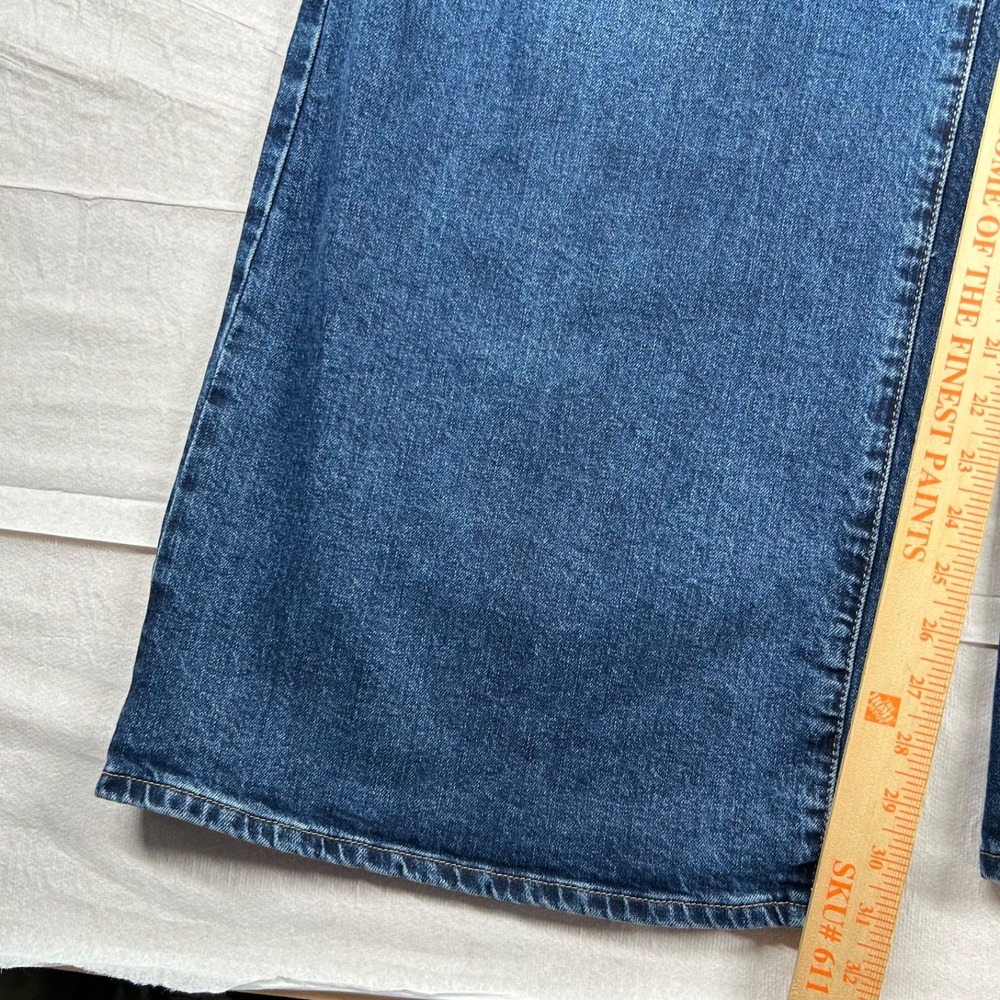 Wide Leg Blue Women's Jeans - Classic High-Rise Style - Picture 11 of 14